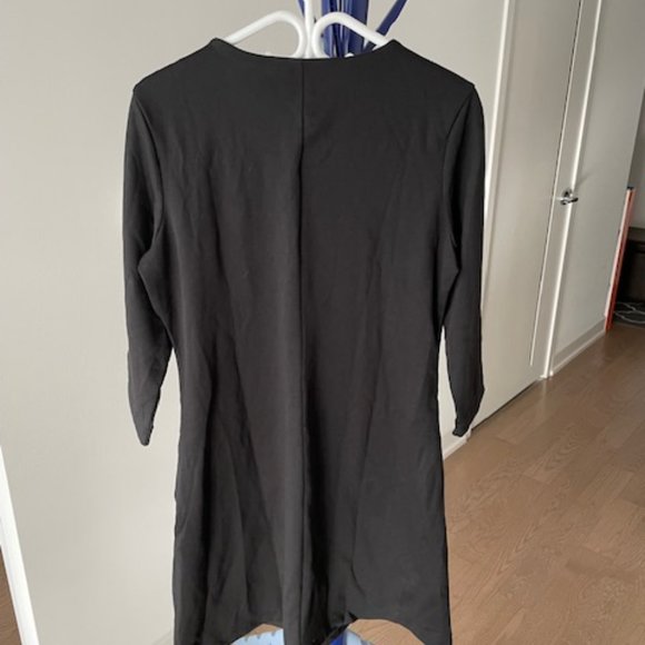 Black Dress - Picture 5 of 5